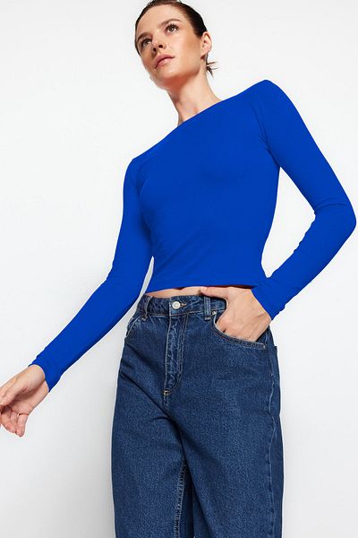 Trendyol Collection Saks Bunte Baumwoll-Stretch-Bluse - Rückenfrei, Tailliert Twoaw24Bz00160