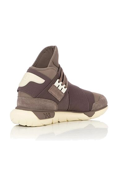 adidas Y-3 QASA – Skifahren mit stilvollem Design