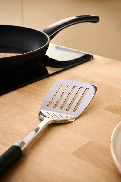 Karaca Mandy 25 Cm Steel Corrugated Spatula