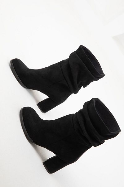 SOHO Damenstiefel aus schwarzem Wildleder – Modell Bootie 19822