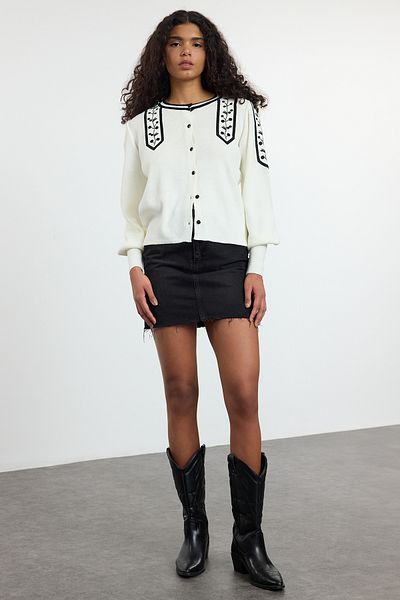 Trendyol Collection Ecru Knitwear Cardigan with Embroidery Detail - Twoaw25Hi00383
