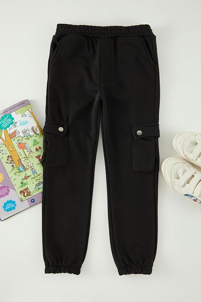 TRENDYOLKIDS Black Boy's Knitted Mini Me tepláky Tkdaw25Ea00019