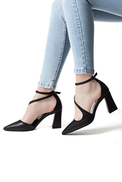 Büşracan BSR1004-1 حذاء نسائي مريح مستورد قابل للتعديل برباط للكاحل وكعب سميك