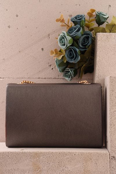 weem bag Чанта Weembag 414 Matte с верижка и заключена презрамка
