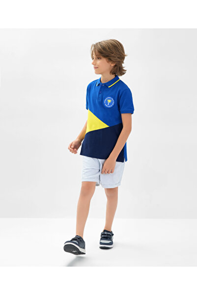 Primo Gino تي شيرت من القطن المحبوك بأكمام نصفية وياقة مزينة برقعة شجرة نخيل - أزرق وأصفر