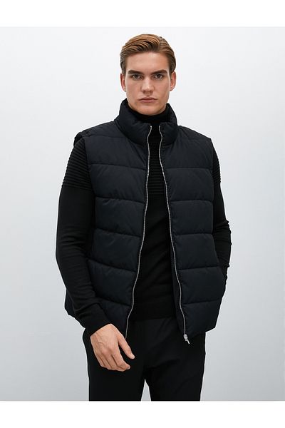 Koton Sleeveless Jacket Vest Detachable Hooded Zipper Pocket Detail
