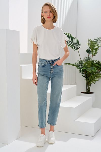 Naramaxx Five Button Carrot Form Denim Trousers