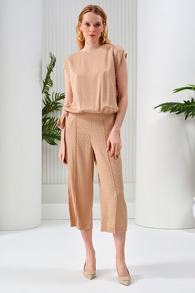 Naramaxx Jacquard Capri Length Trousers