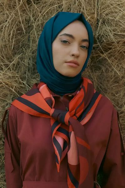 ED Scarf Μοτίβο μονόγραμμα με μεταξένιο σάλι ζακάρ - Navy Blue