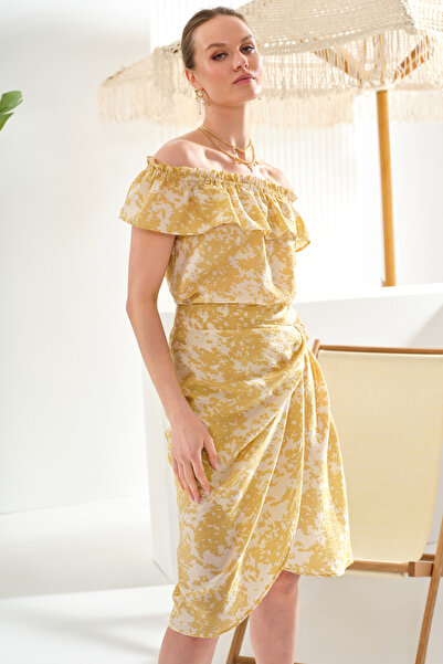 Naramaxx Madonna Yaka Fırfırlı Bluz