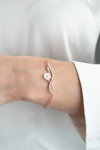 ESSARE 925 Ayar Gümüş Rose Kaplama Manolya Çiçeği Kadın Bileklik