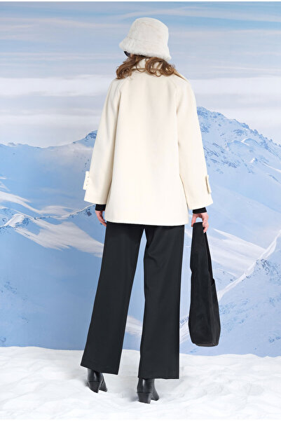 HEQA Kısa Kruvaze Kaban Ekru