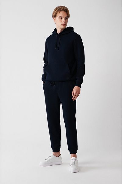 Avva Marineblaue Herren-Jogginghose mit Schnürung an der Taille und elastischem Bein und 3 Fäden E 003402