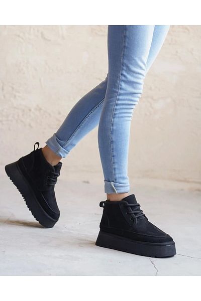 Pine Cone Sheepskin Lace-Up Thick Sole Women's Boots