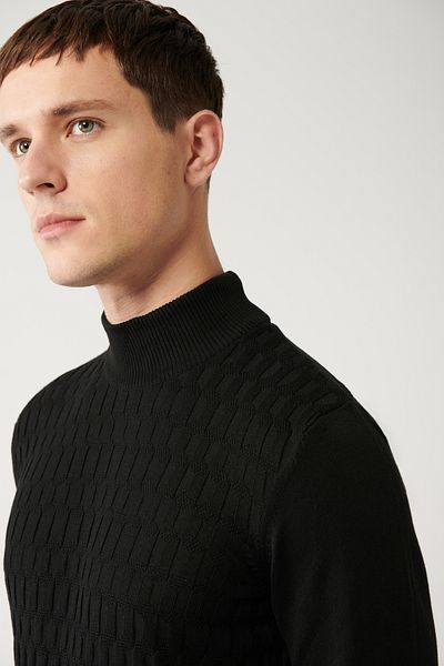 Avva Schwarzer Herren-Strickpullover aus Baumwolle mit Rollkragenpullover E 005106