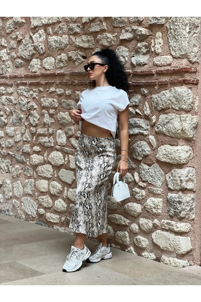 unique rain Women's Snakeskin Patterned Satin Skirt