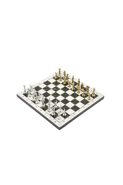 GGS GrandGiftStore Ggs Grandgiftstore Chess Board and Metal Chess Pieces Easy to Carry Small Size Chess Set