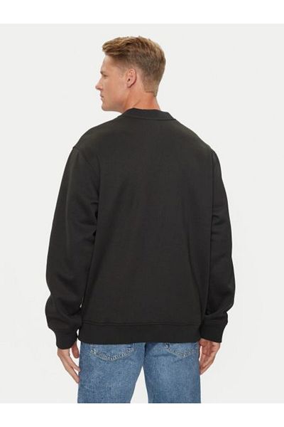 Calvin Klein Logo Tayak Crew Neck Design