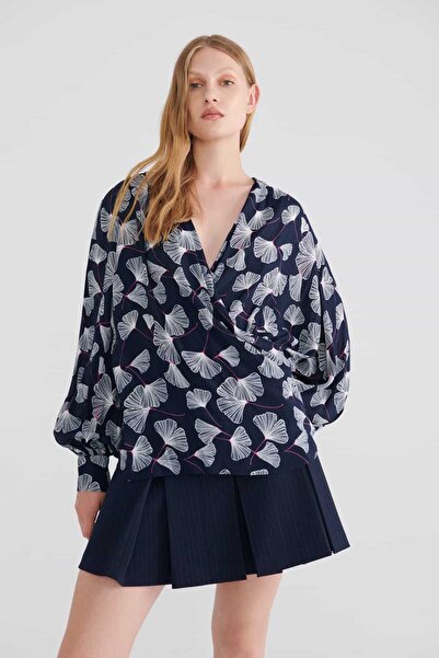 Roman Kruvaze Kesimli Desenli Bluz Standart Renk K2313019_089