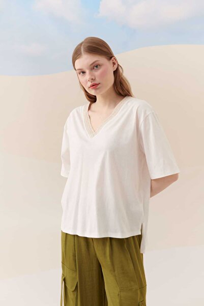 Roman V Yaka T-Shirt Ekru Y2323822_049