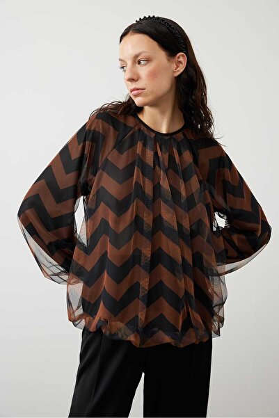 Roman Zigzag Tül Baskılı Balon Bluz Standart Renk K2413003_089