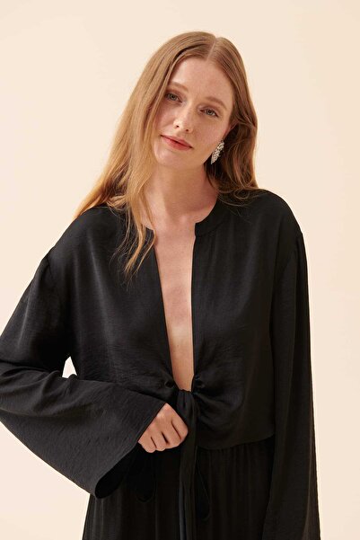 Roman Dekolteli Bluz Siyah Y2313018_001