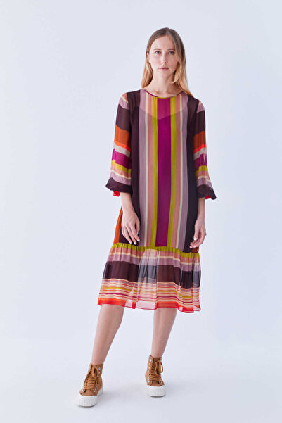 Roman Çizgi Desenli Şifon Elbise Standart Renk K2111041_089