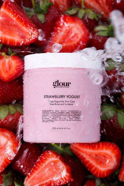 GLOUR YOGURT STRAWBERRY 250 ml