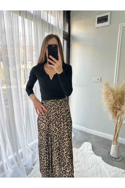 Butik V Aksesuarlı Fitilli Badi