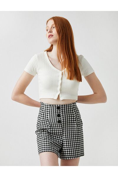 Koton Ribbed Crop T-Shirt - Buttoned