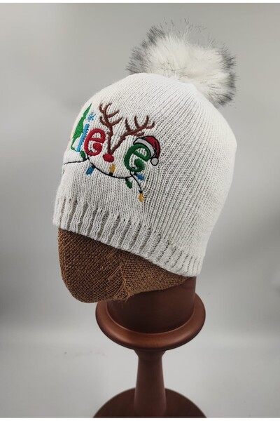 OnMyHead Біла вишита новорічна шапка