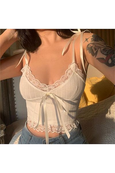 Karakedi Plain White New Lace Embroidered Ribbon Strap Women's T-Shirt