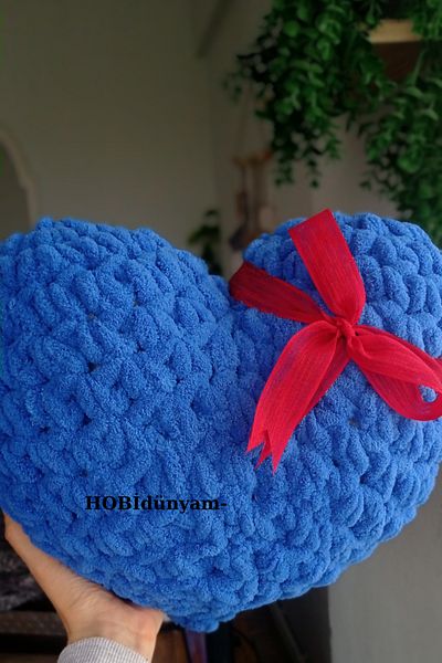 Alize Decorative Pillow with Heart 35/35
