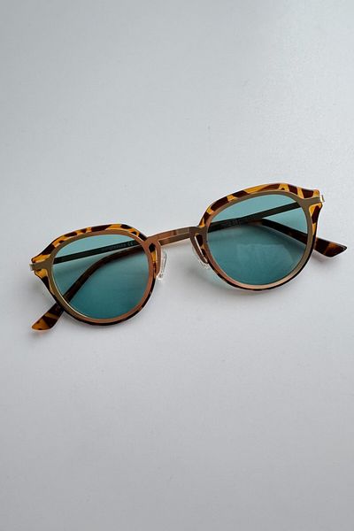 DSN Green Glass Leopard Patterned Bold Sunglasses - Frame