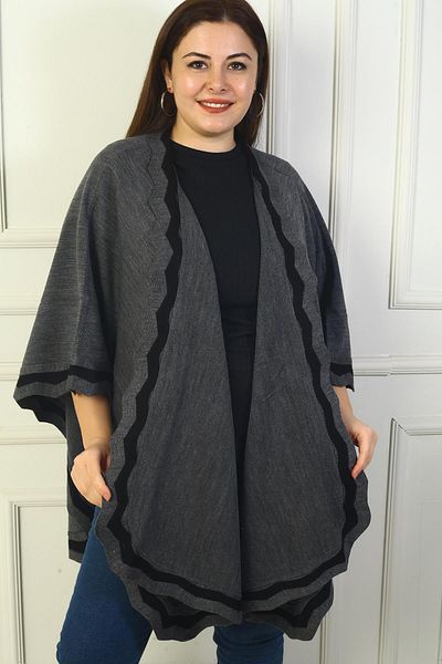 By Saygı Poncho acrilic cu dungi cu tăiere cu laser pentru femei