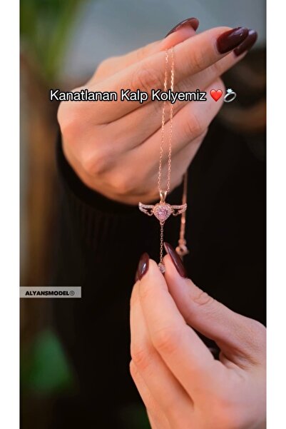 Store Kanatlanan Taşlı Rose Kalpli Kolye