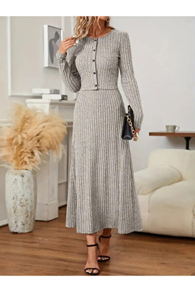 Viyamo New Season Women's Long Sleeve Button down Blouse and High Waist A-Line Long Skirt Raster Stylish Two-Piece Set