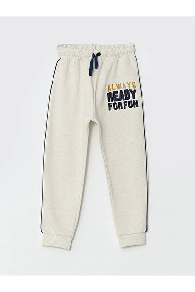 LC Waikiki LCW Kids Ekru Beli Lastikli Nakışlı Erkek Çocuk Jogger Eşofman Altı