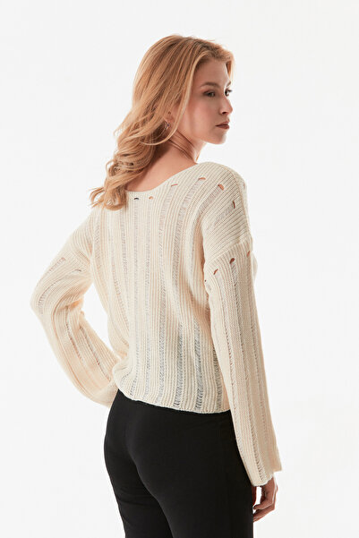 Fulla Moda Πλεκτό πουλόβερ με φαρδύ γιακά με λεπτομέρεια από διχτυωτό