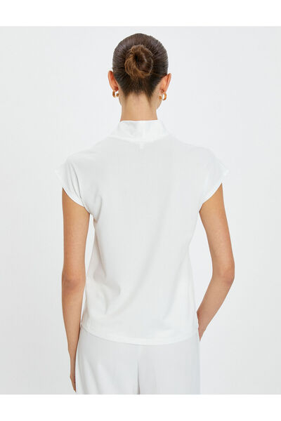 Koton Κοντομάνικη μπλούζα V λαιμόκοψη Basic