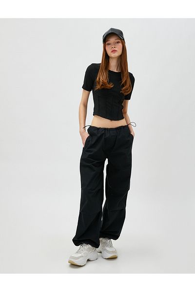 Koton Tricou Crop Aspect Corset mânecă scurtă Decolteu Crew