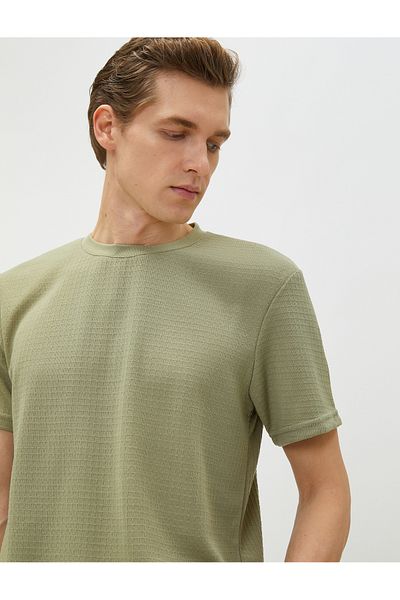 Koton Základní T-Shirt Crew Krk s krátkým rukávem Textured