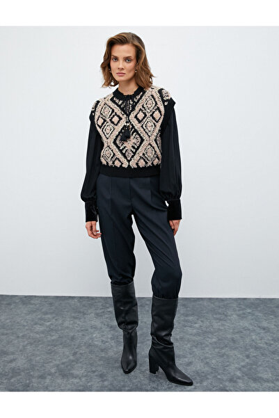 Koton Melis Ağazat X Koton - Bisiklet Yaka Dokulu Örgü Süveter