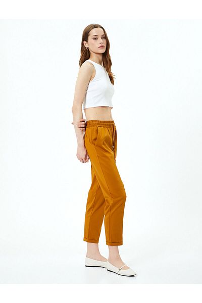 Koton Carrot Trousers with Lace-up Waist and Pockets Relaxed Cut