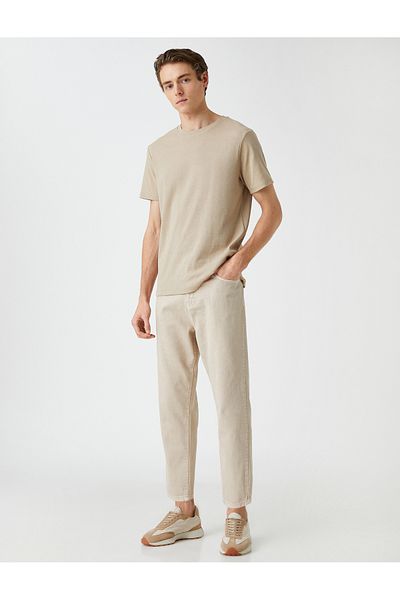 Koton Basic-Gabardine-Hose mit Knopfdetail und Taschen
