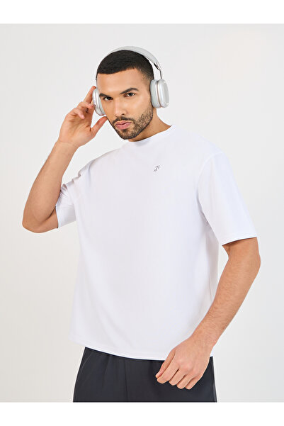 Styli تي شيرت كبير الحجم من نسيج بيكيه ميكرو مع شعار عاكس