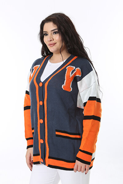 Şans Жіночий светр великого розміру синього кольору з ґудзиками спереду 65N38569