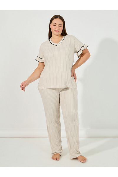 Styli Plus Size Rib Contrast Piping Ruffle Sleeve T-Shirt & Pyjama Set