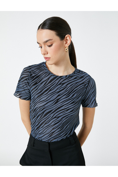 Koton Тениска с шарки на зебра с къс ръкав