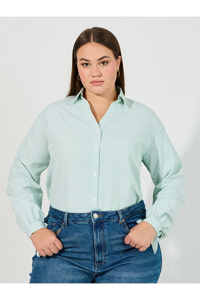 Styli Plus Size Striped Relaxed Fit Shirt with Tie-Cuff Sleeves